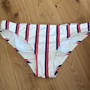 NWOT GAP women’s swim bottoms.  Size M